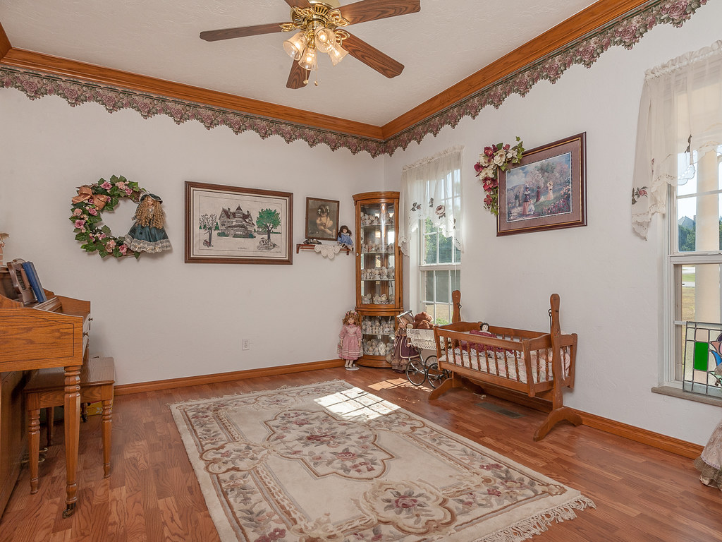 Research Director and Market Analysis Specialist